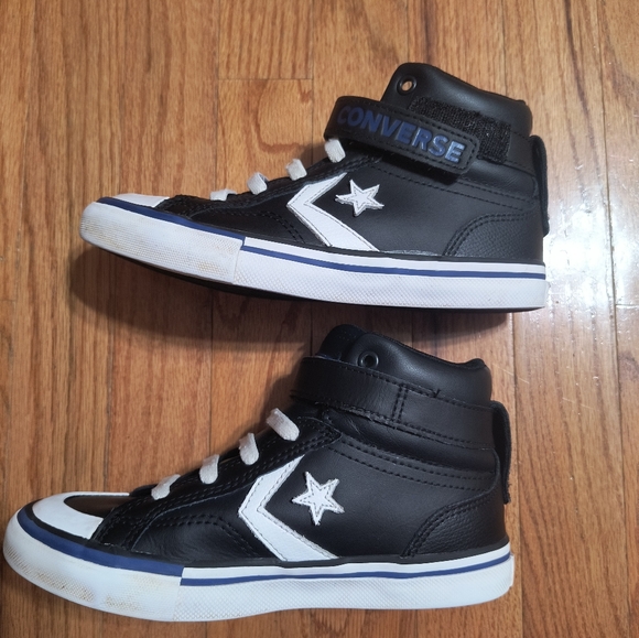 Converse All Star high top Velcro strap shoes, size children's 1.5 - Picture 2 of 12
